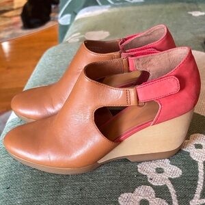 Camper women’s Tan and Red Wedge Shoes